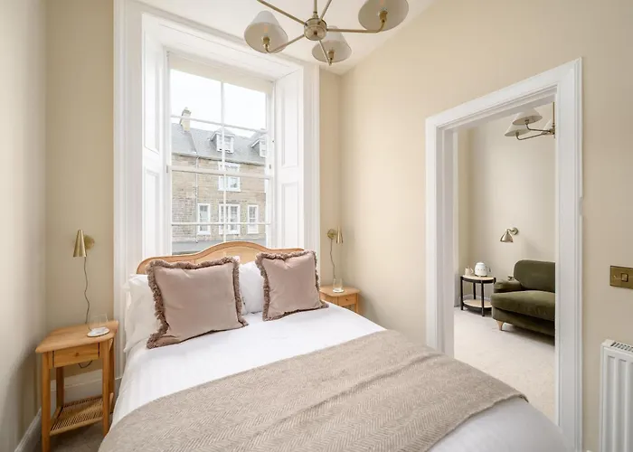 The Kingsview Townhouse - Boutique Hostel Edinburgh